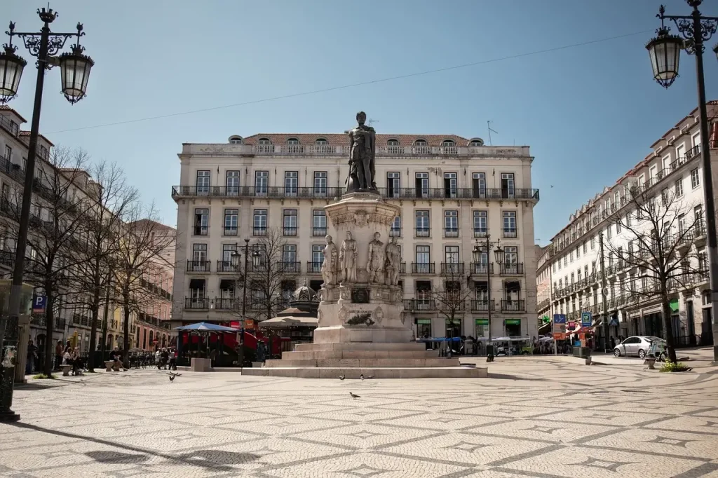 Americans moving to Portugal