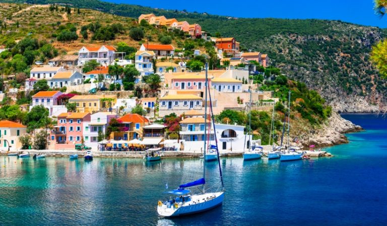 Property for Golden Visa in Greece: Four Factors To Consider Before Choosing