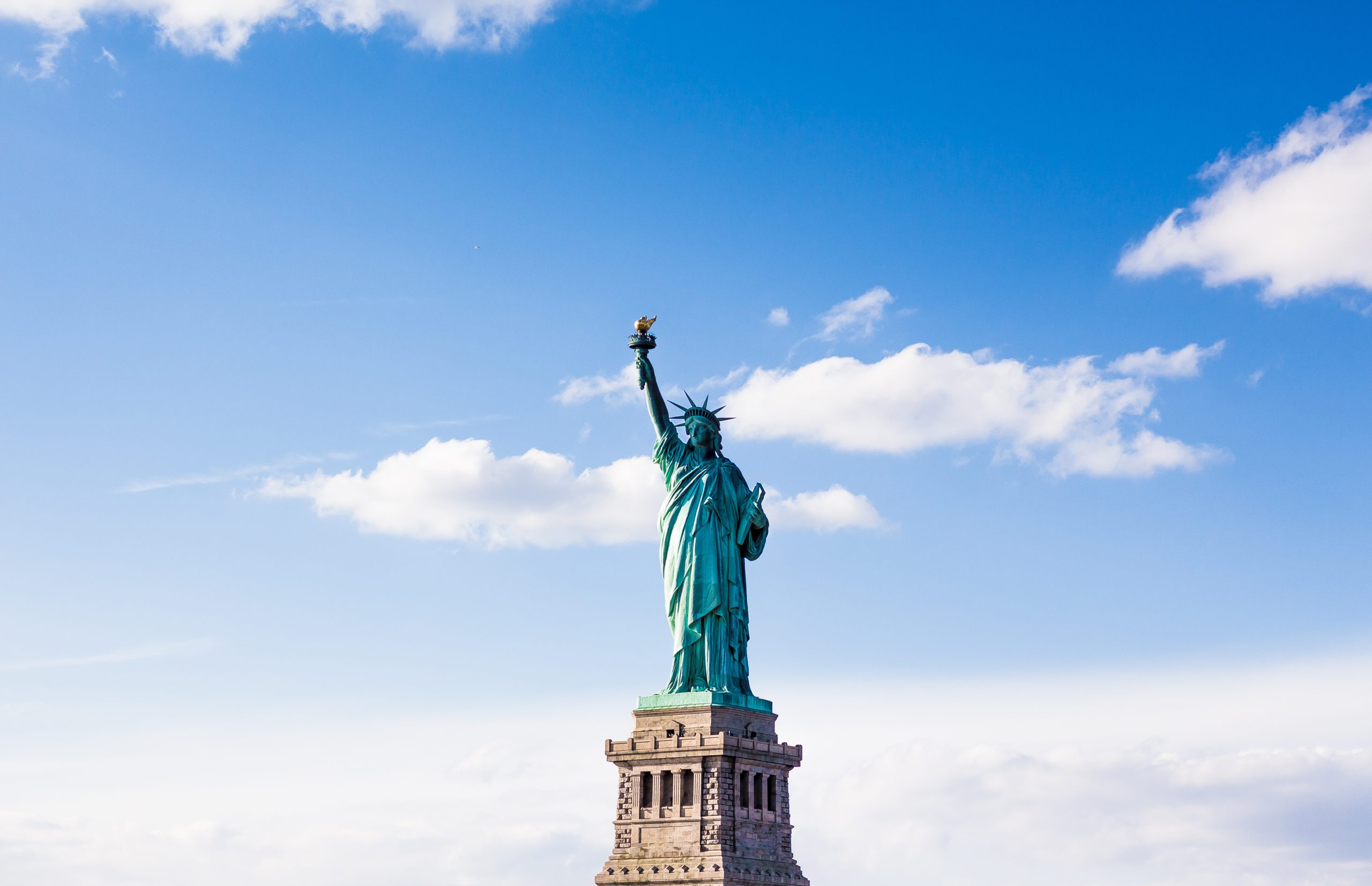How to Move Out of The USA in 2025: The Easisest Countries for Americans
