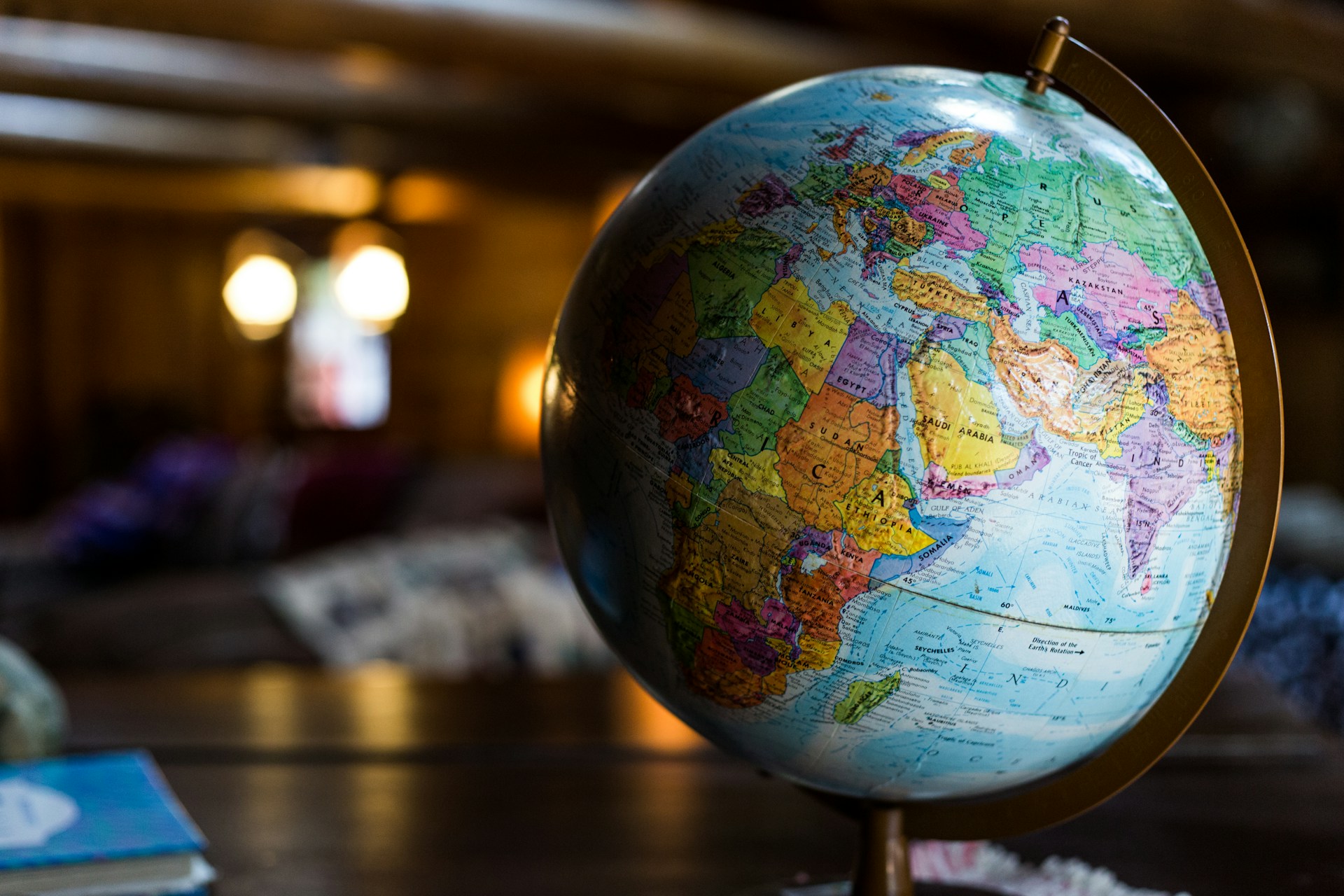 Global migration intelligence data visualization
